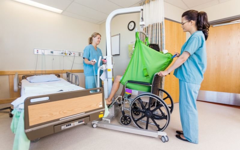 Low-height hospital bed reducing fall and transfer risk for elderly patients